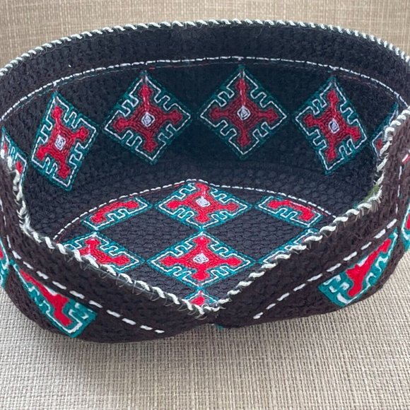 Men Hat Sindhi Round Cap Hat Front Cut Traditional Cultrual Embroidery Hat - Picture 10 of 10